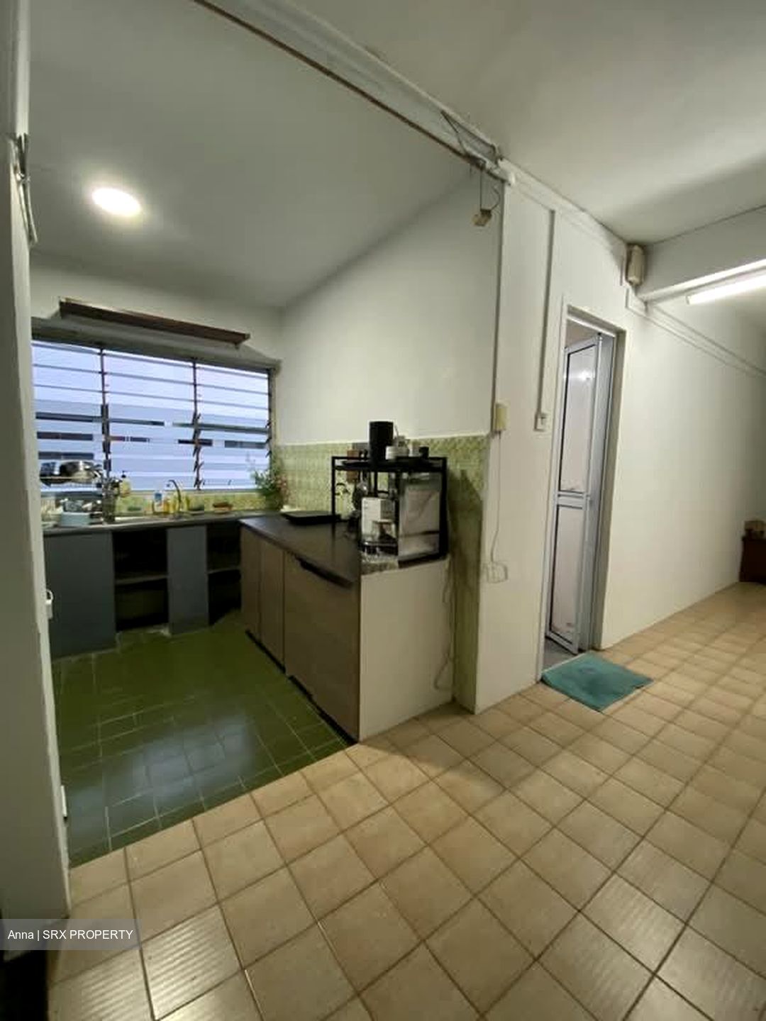 Pine Grove (D21), Condominium #560641201